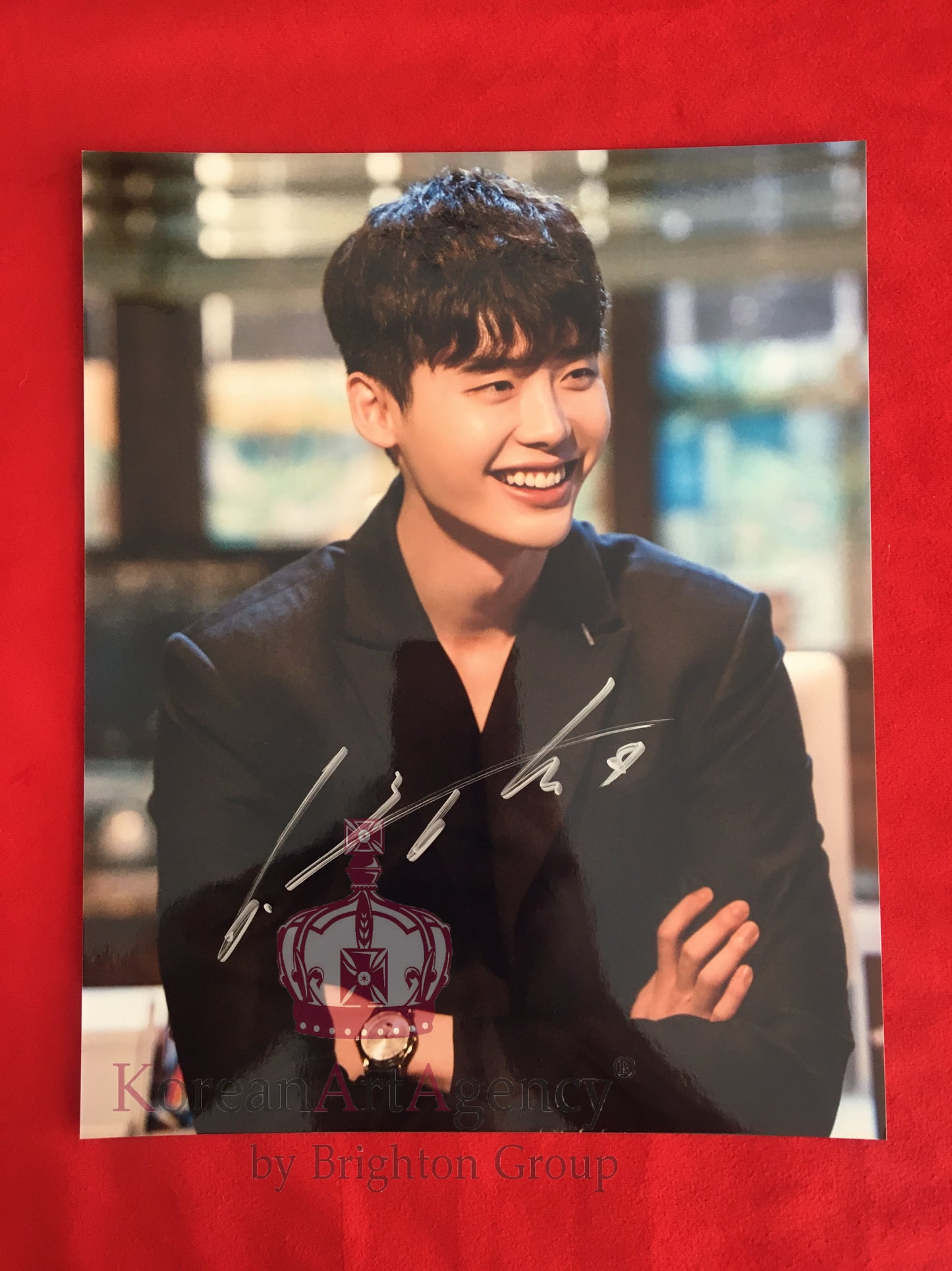 Lee Jong Suk W: Two Worlds 10 inches Autograph