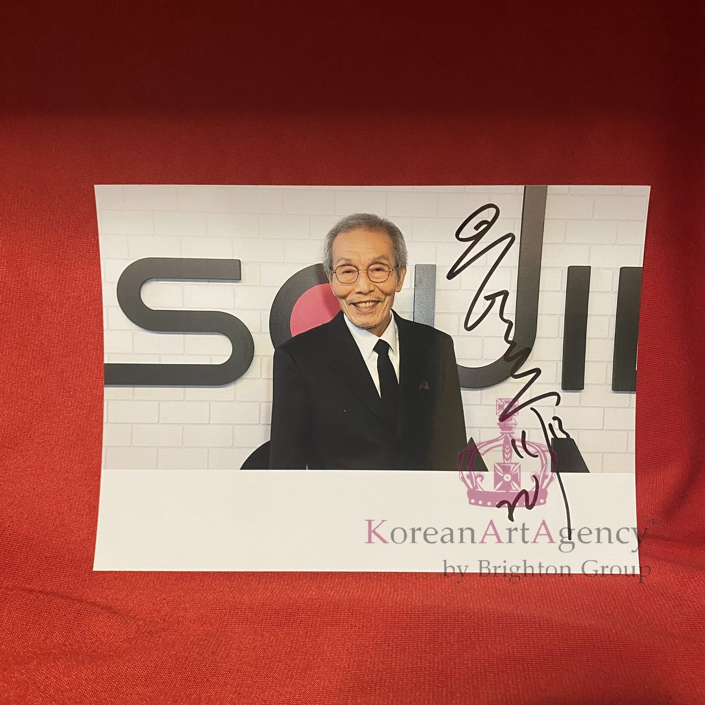 Squid Game Oh Young-Soo 7-Inch Autograph