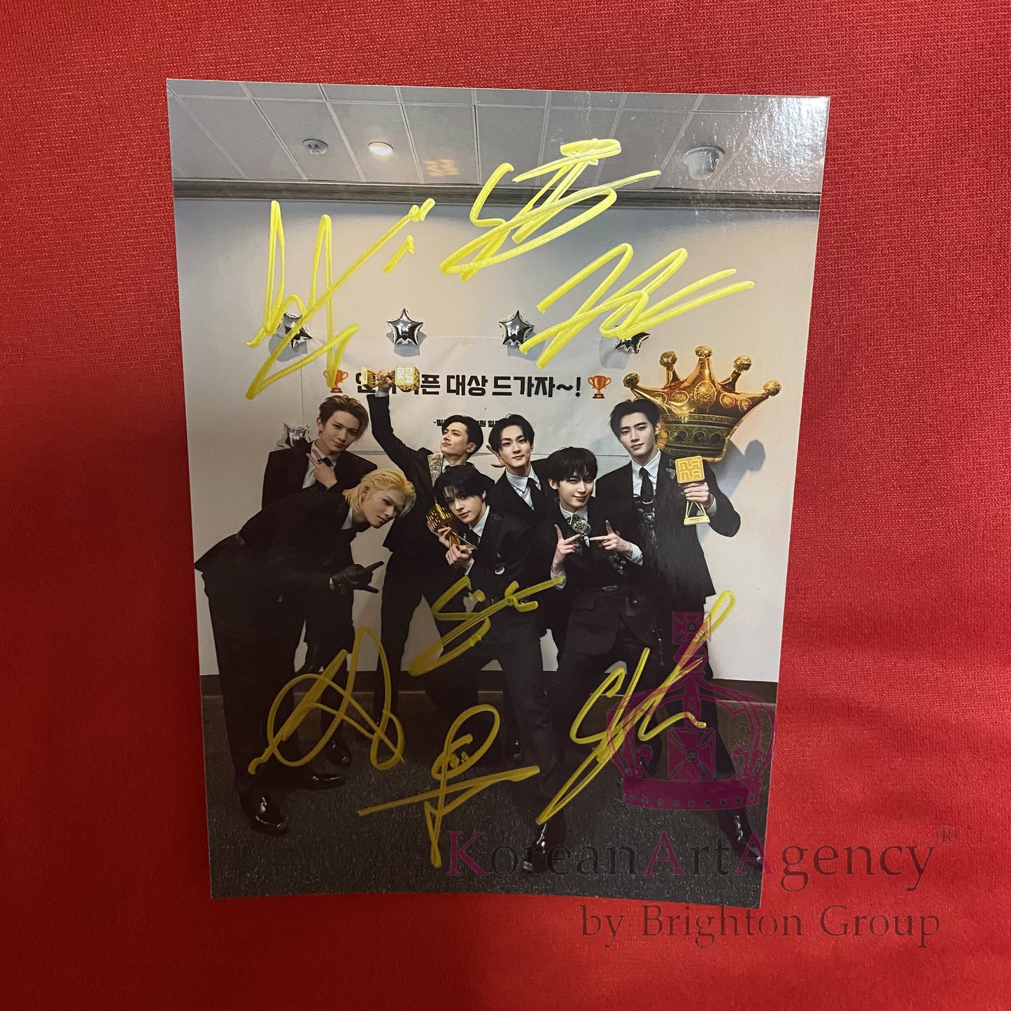 Enhypen 7-Inch Group Autograph Photo – All Members Signed Collectible Jungwon Heeseung Jay Jake Sunghoon Sunoo Ni-Ki