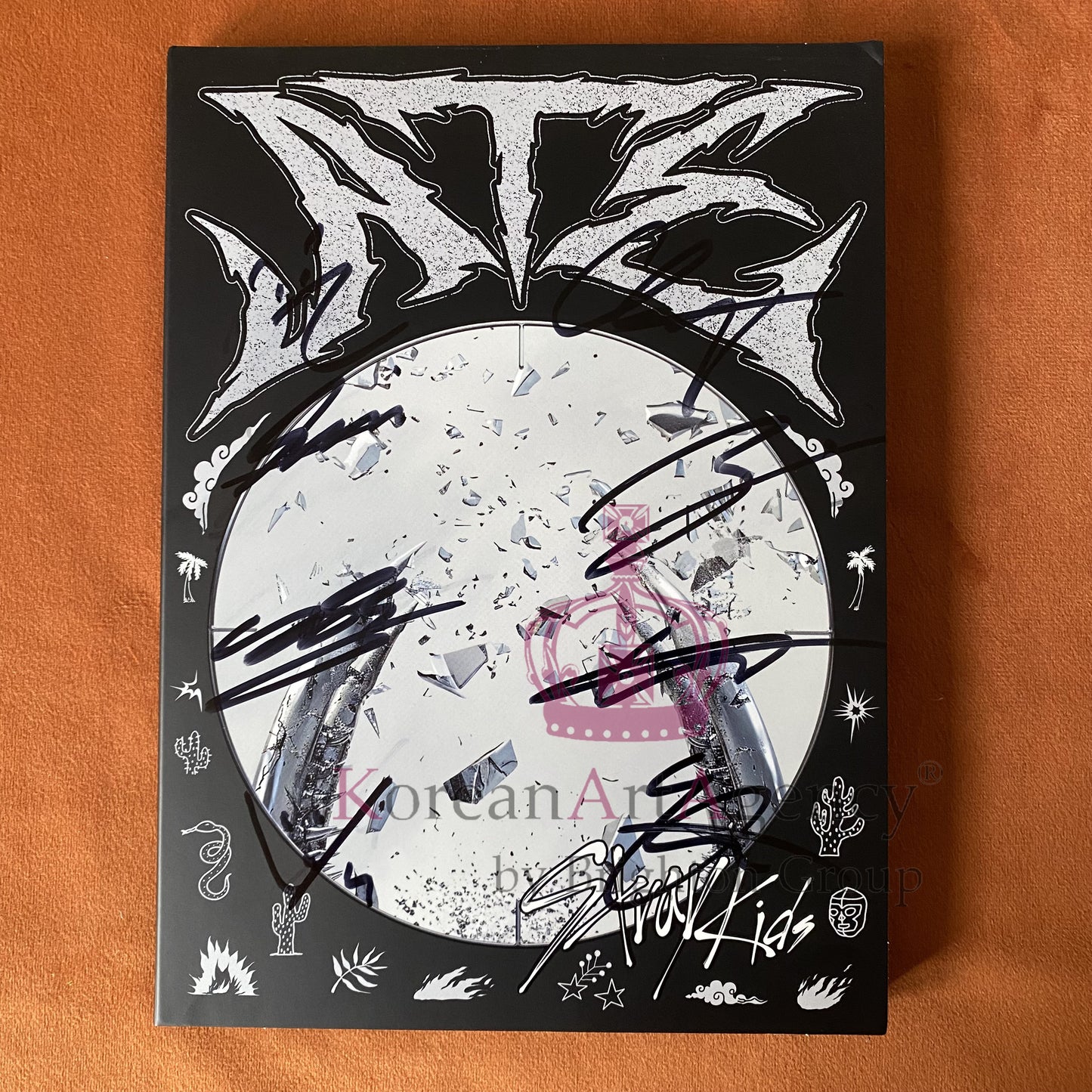 Stray Kids Set ATE Album Chk Chk Ver. and Boom Ver. Set Autographed