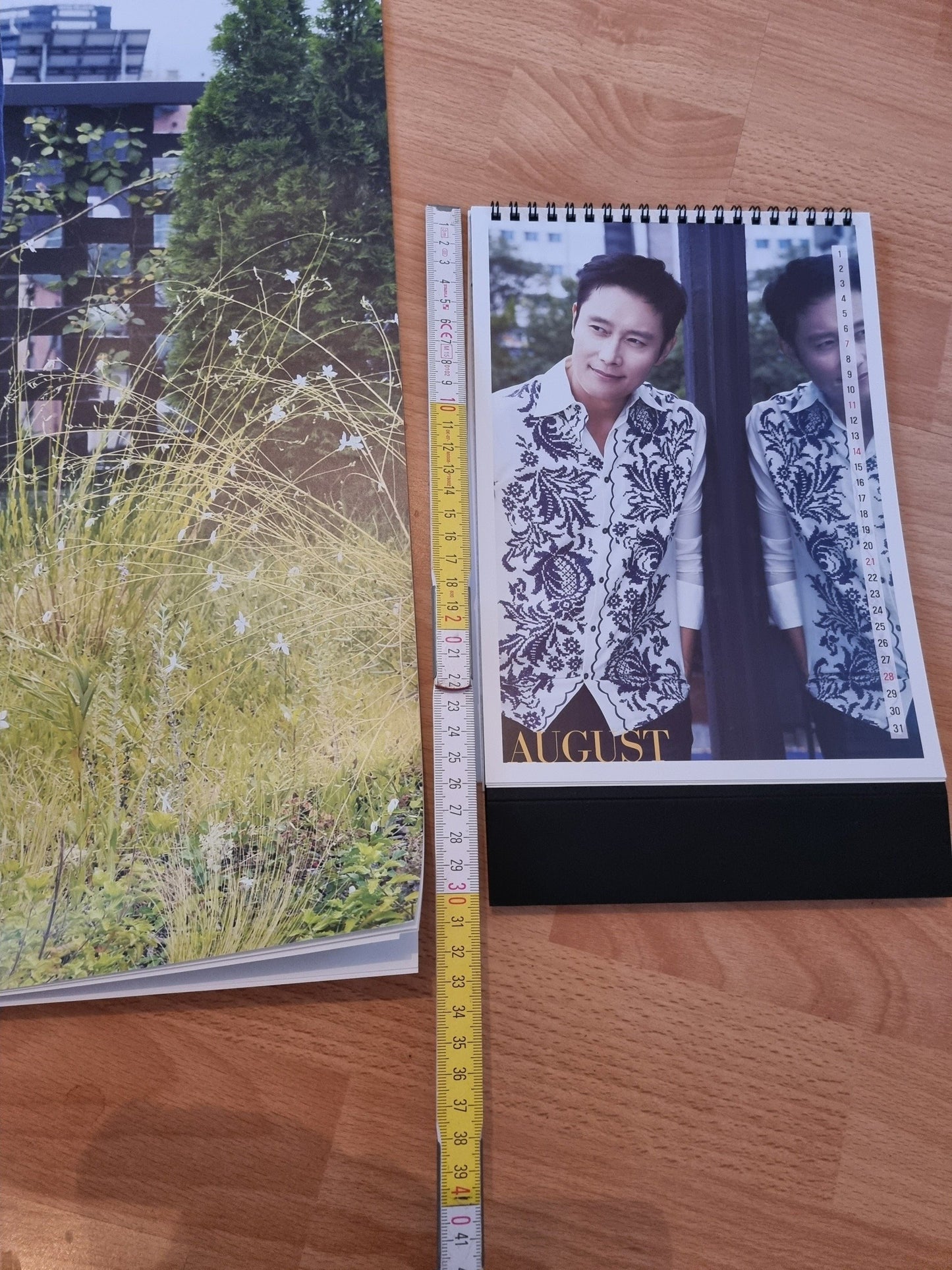 Lee Byung Hun Limited Edition Calendar 2022