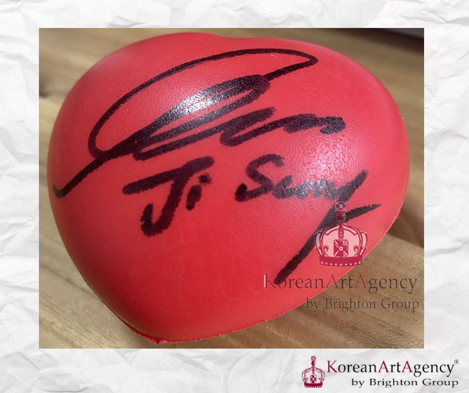 Ji Sung Autographed Concert Heart Ball – Rare Collectible