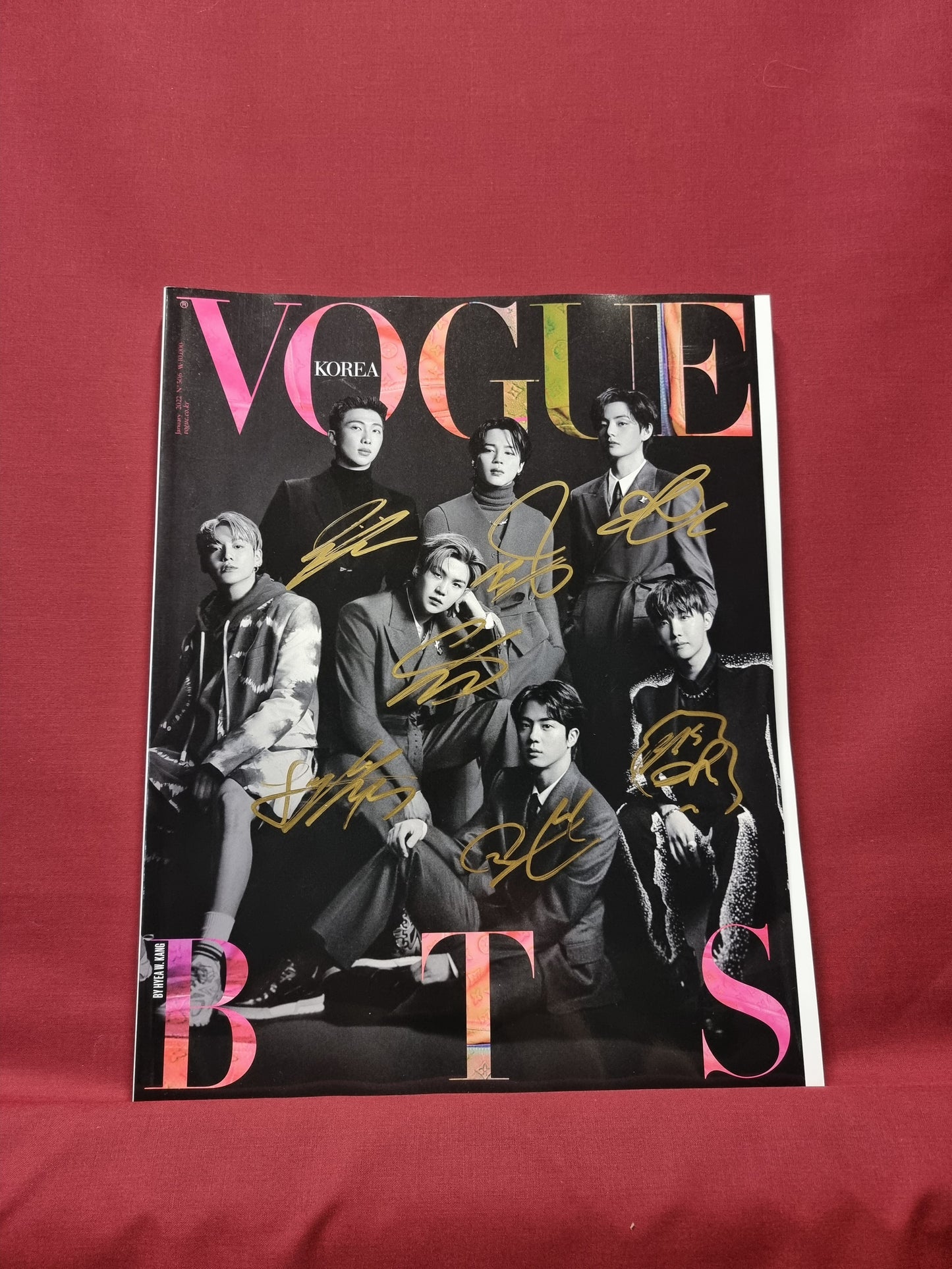 GQ VOGUE BTS Cover Special Edition Autographed JIN, V, J-HOPE, JIMIN, RM, JUNGKOOK, JIN