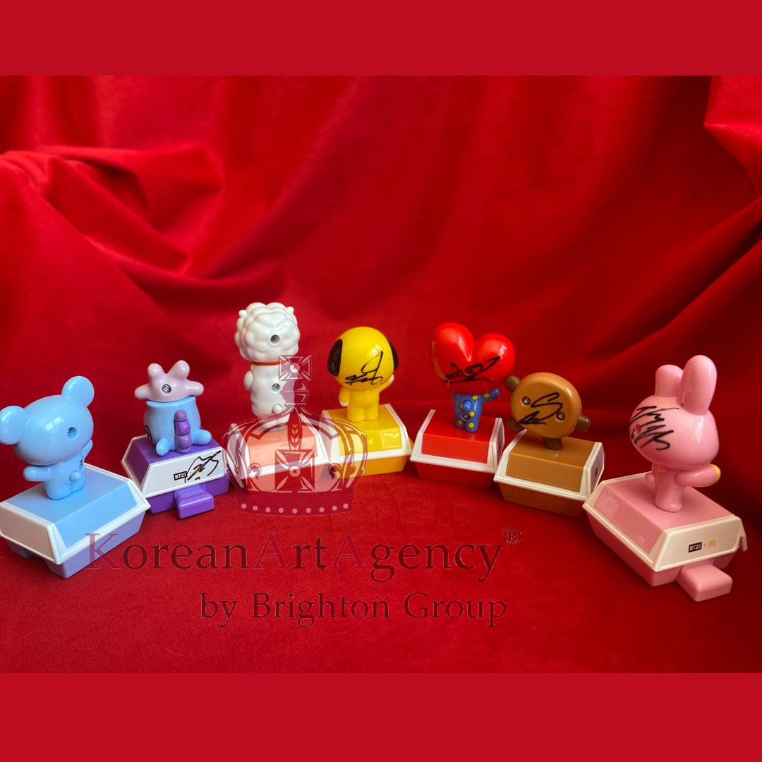 BT21 Mcdonald's Meal Toy SET 7pcs JHope Jimin V Kim Tae Hyung Jin Jungkook RM Suga Autographed