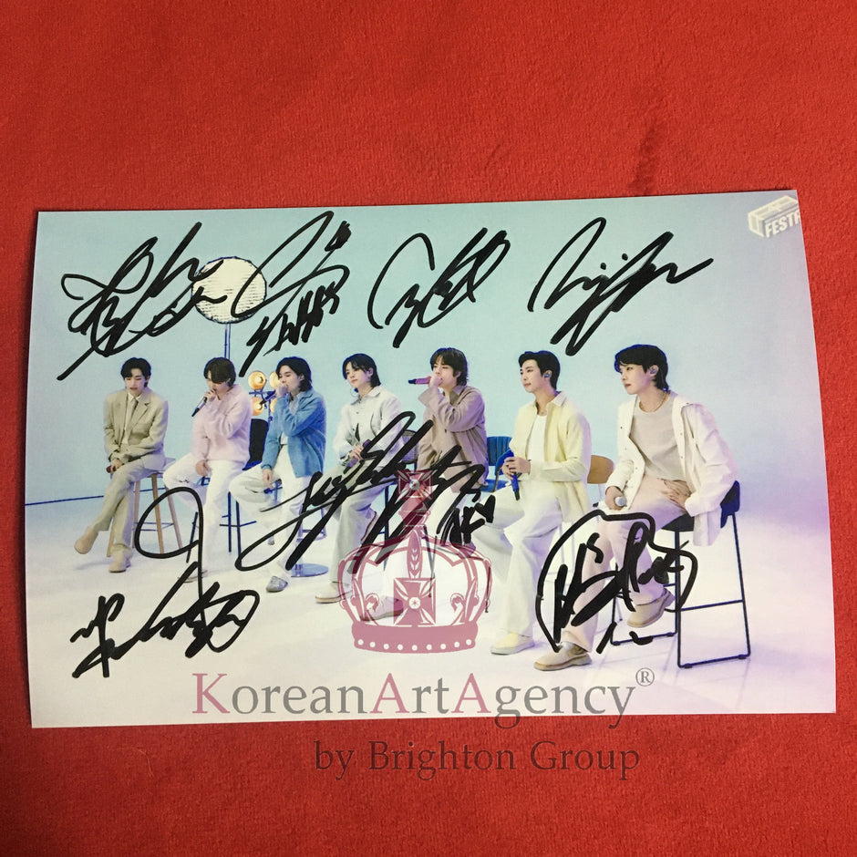 Genuine BTS signed photocard collectible