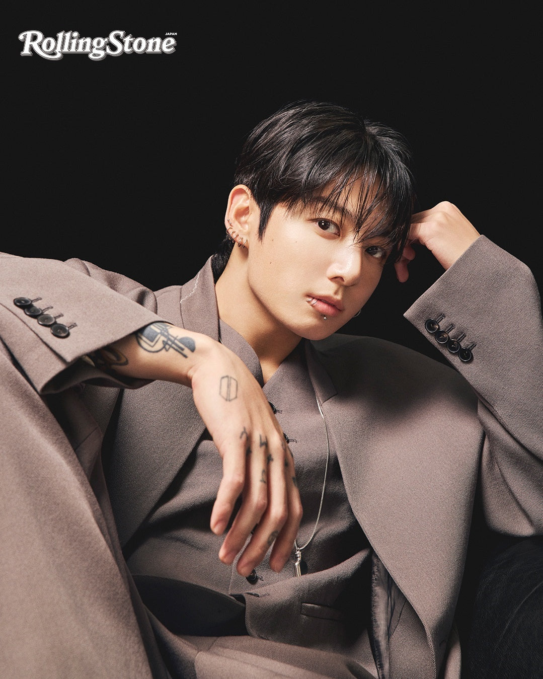 BTS Jungkook Autograph – Authentic 10-Inch Signed Photo | ROLLING STONE SHOOTING 012026