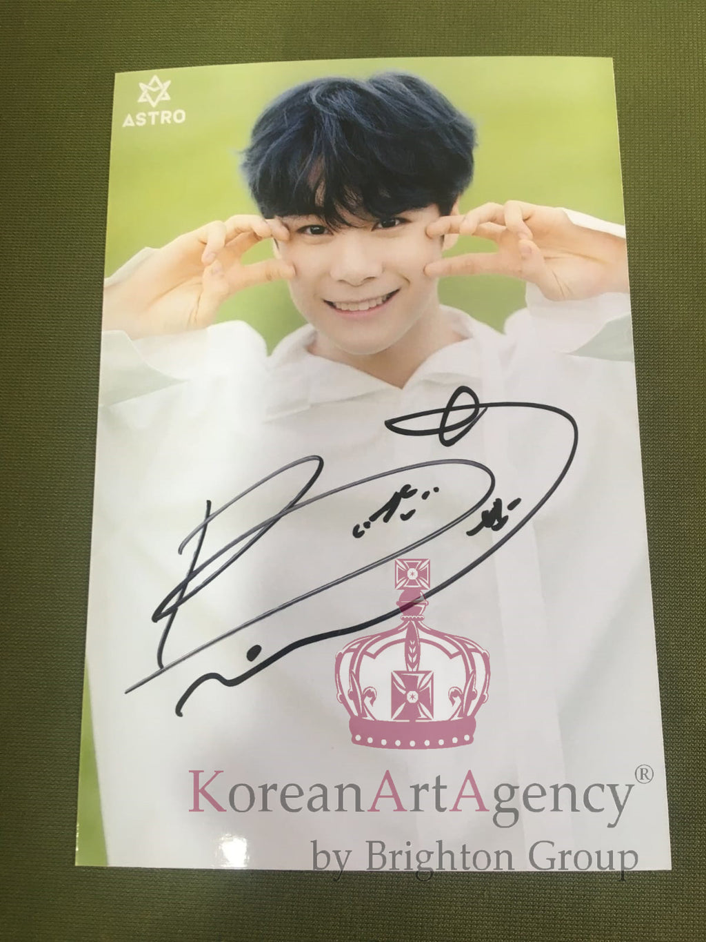 ASTRO Moon Bin 6inches Autograph – Autographs