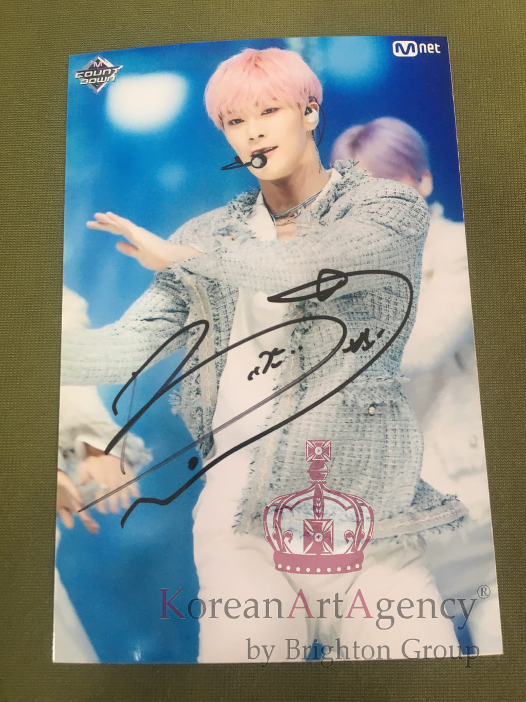ASTRO Moon Bin 6inches Autograph – Autographs