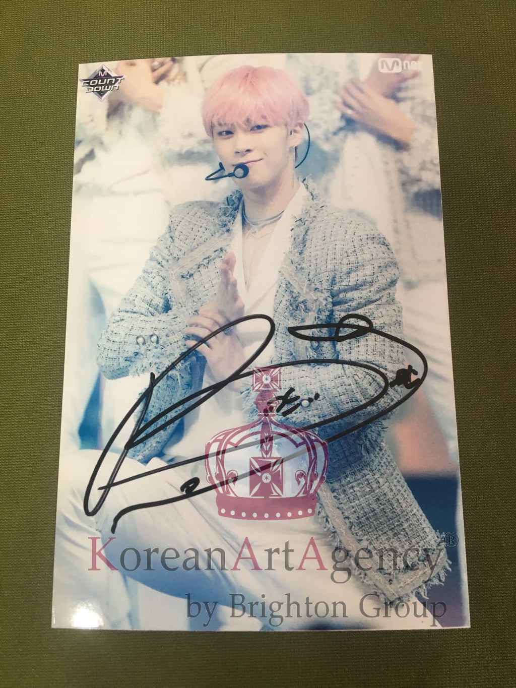 ASTRO Moon Bin 6inches Autograph – Autographs