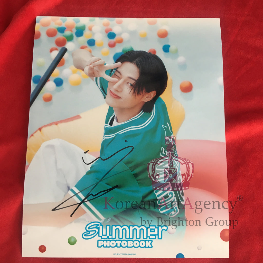 ATEEZ Wooyoung Summer 2022 Autograph – Autographs