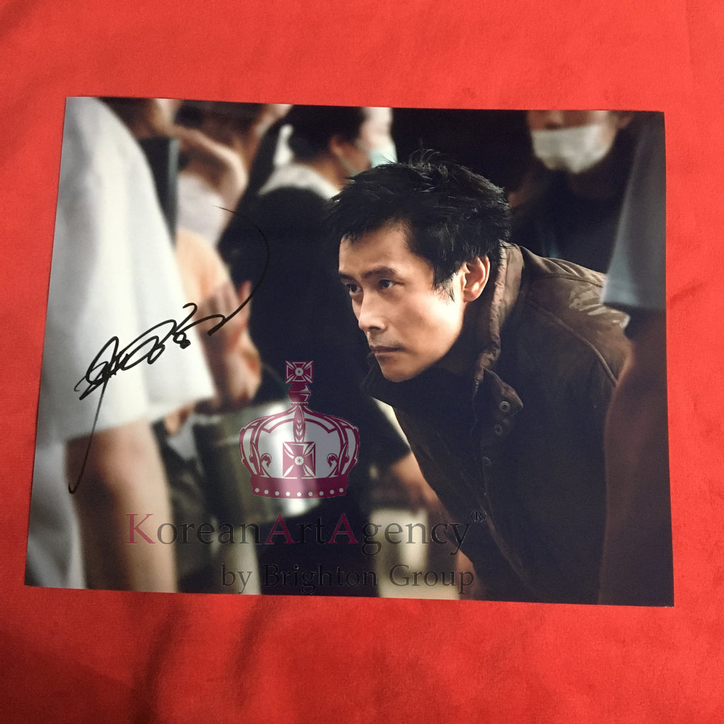 Lee Byung Hun Concrete Utopia 10inches Autograph – Autographs