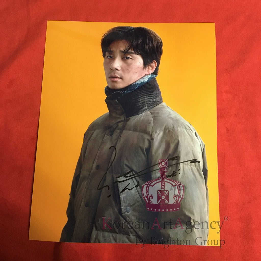 Park Seo Joon Concrete Utopia 10inches Autograph – Autographs