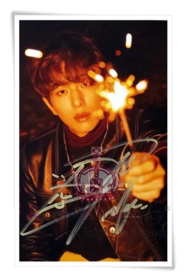 Shinee Onew 7inches Autograph – Autographs