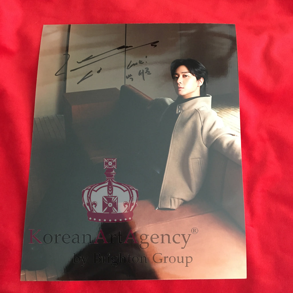 Park Seo Joon 10inches Autograph – Autographs