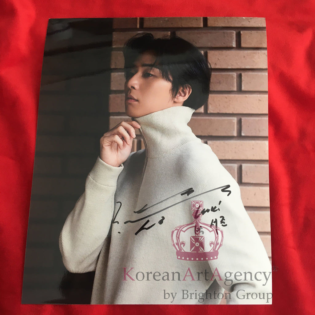 Park Seo Joon 10inches Autograph – Autographs