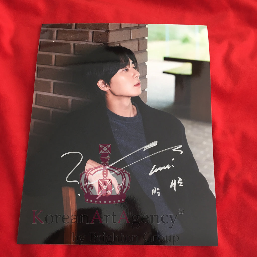 Park Seo Joon 10inches Autograph – Autographs