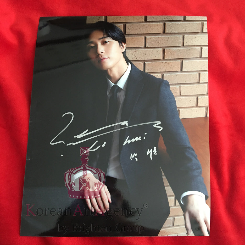Park Seo Joon 10inches Autograph – Autographs