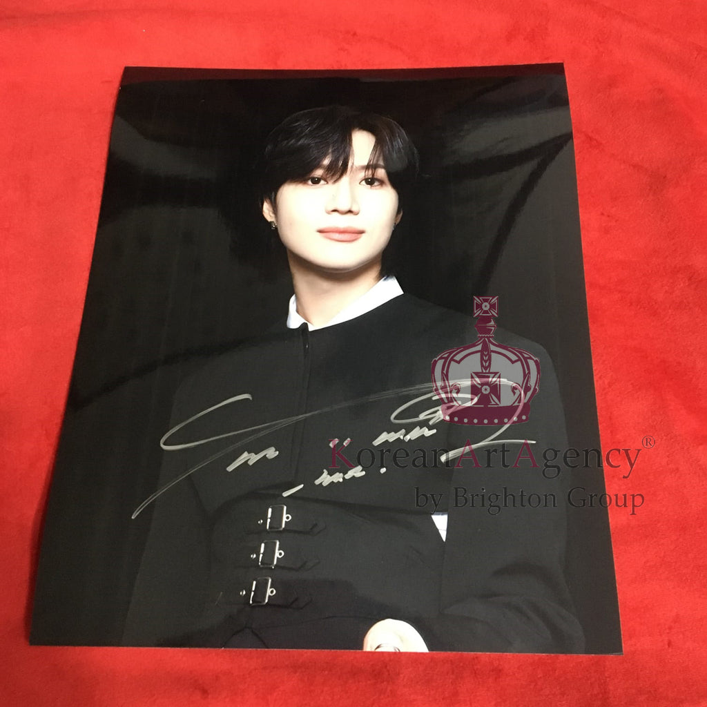 SHINEE Taemin 10inches Autograph – Autographs
