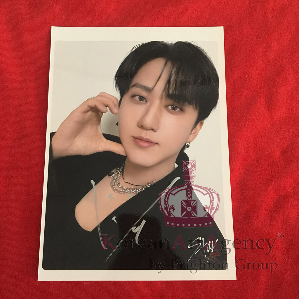 Stray Kids Changbin 7inches Autograph – Autographs