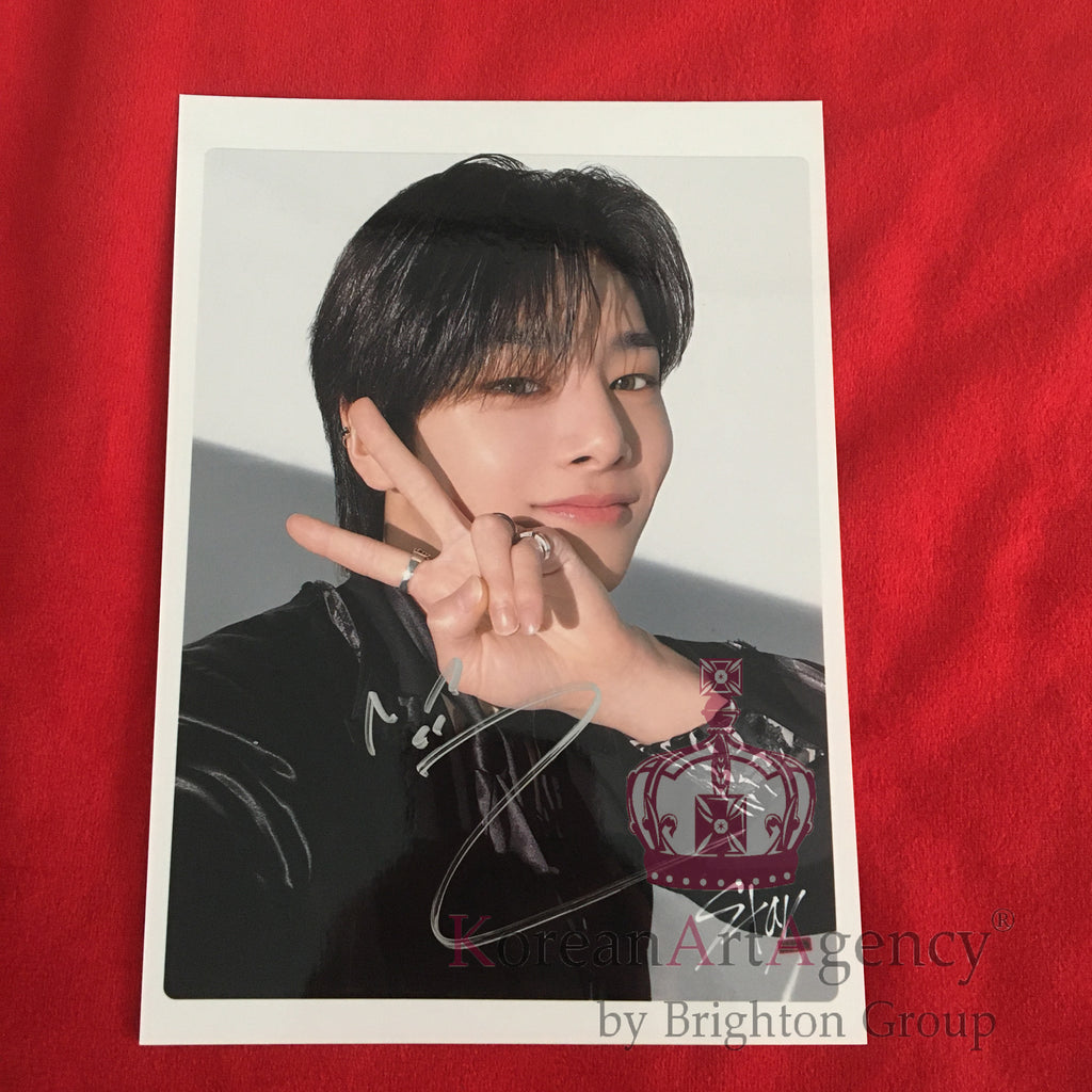 Stray Kids I.N 7inches Autograph – Autographs