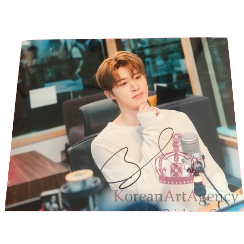 B.I Kim Han Bin 10inches Autograph – Autographs