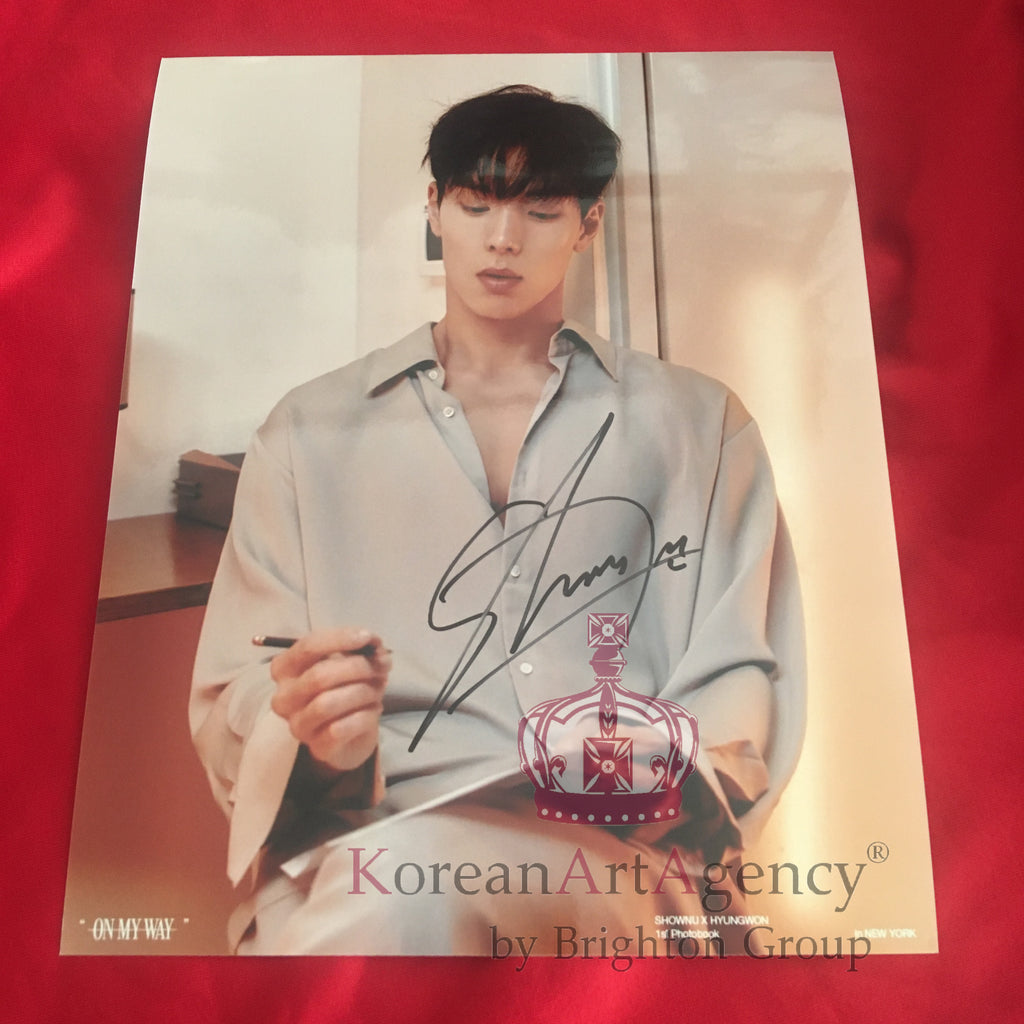 Monsta X Shownu 10inches Autograph – Autographs