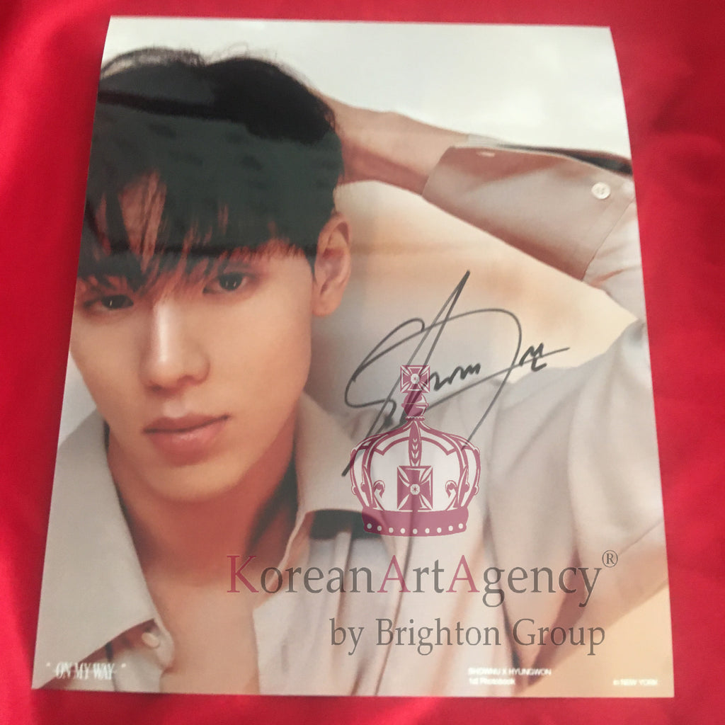 Monsta X Shownu 10inches Autograph – Autographs