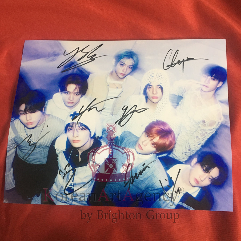 Stray Kids Bang Chan Lee Know Changbin Hyunjin Han Felix Seungmin I.N 10inches Autograph – Autograph