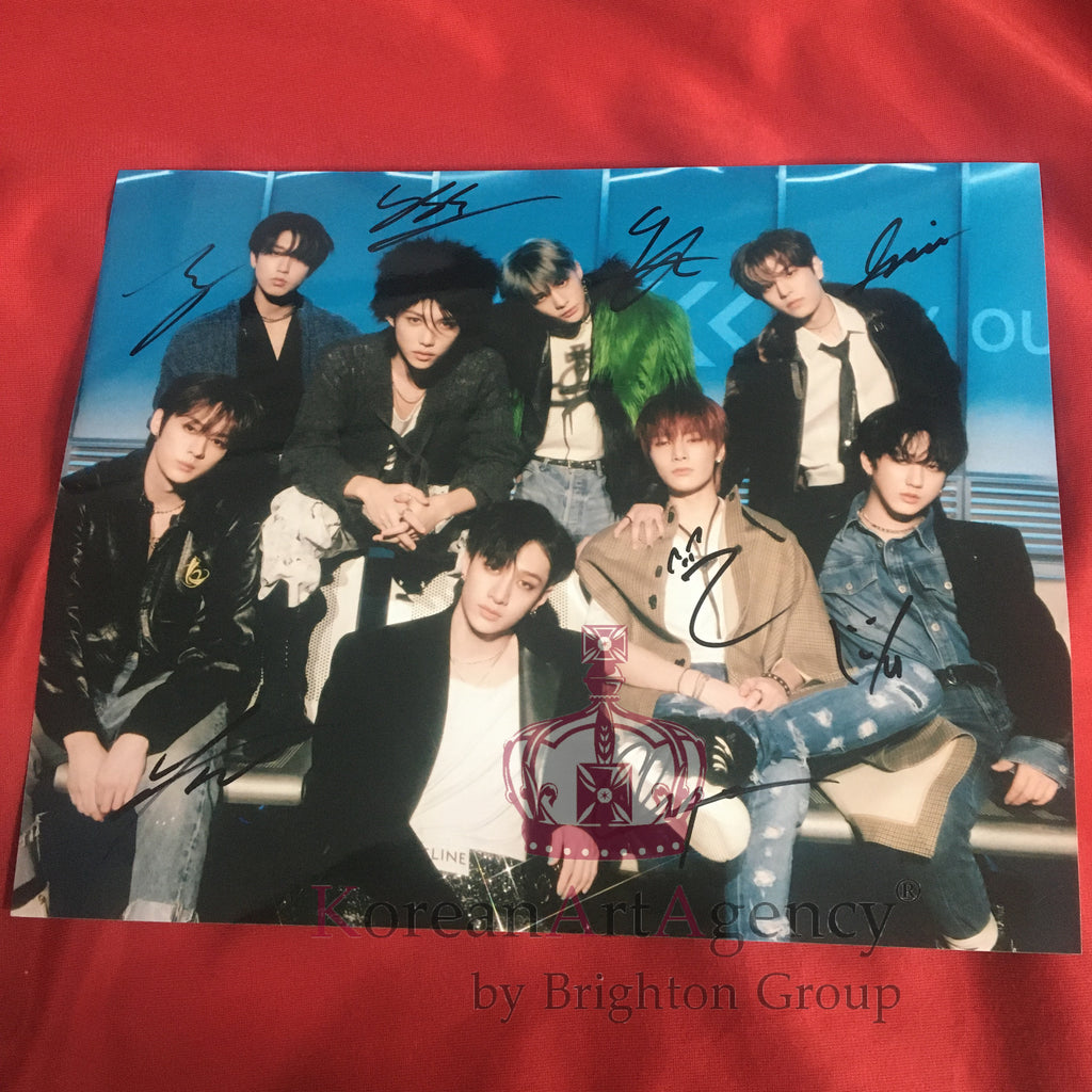 Stray Kids Bang Chan Lee Know Changbin Hyunjin Han Felix Seungmin I.N 10inches Autograph – Autograph