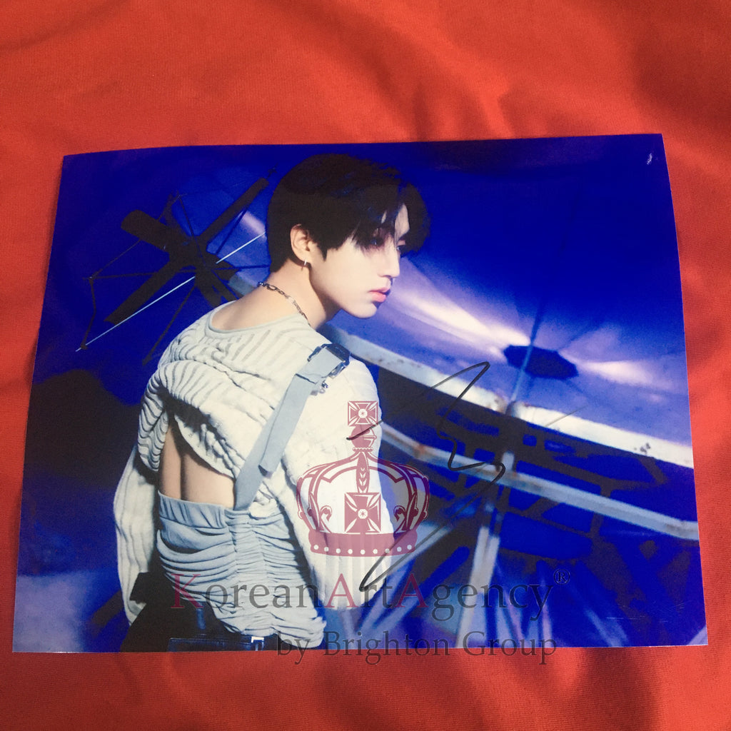 Stray Kids Han 10inches Autograph – Autograph