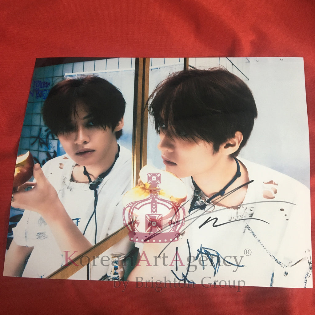 Stray Kids Lee Know 10inches Autograph – Autograph