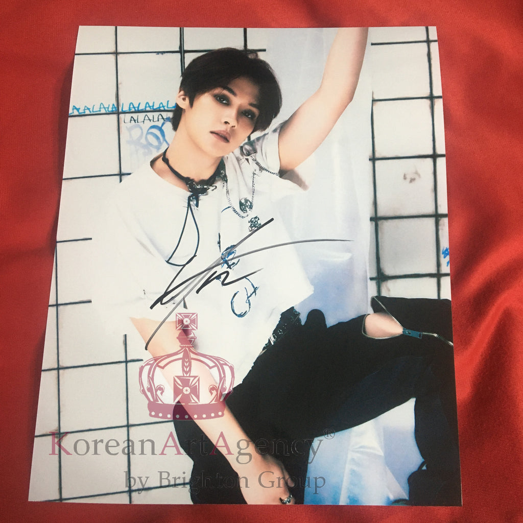 Stray Kids Lee Know 10inches Autograph – Autograph