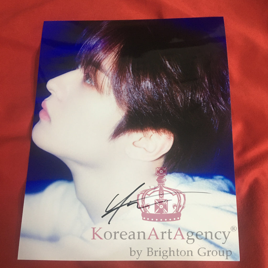 Stray Kids Lee Know 10inches Autograph – Autograph