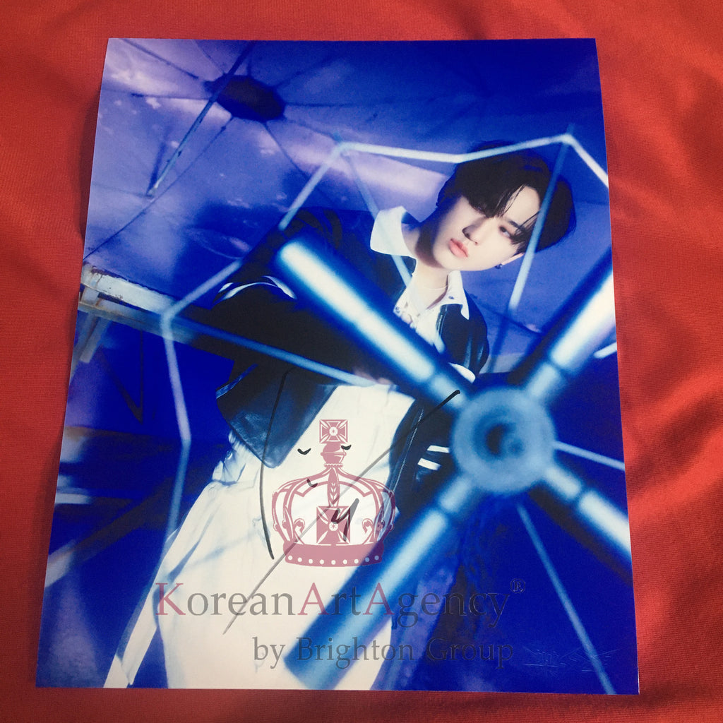 Stray Kids Changbin 10inches Autograph – Autograph