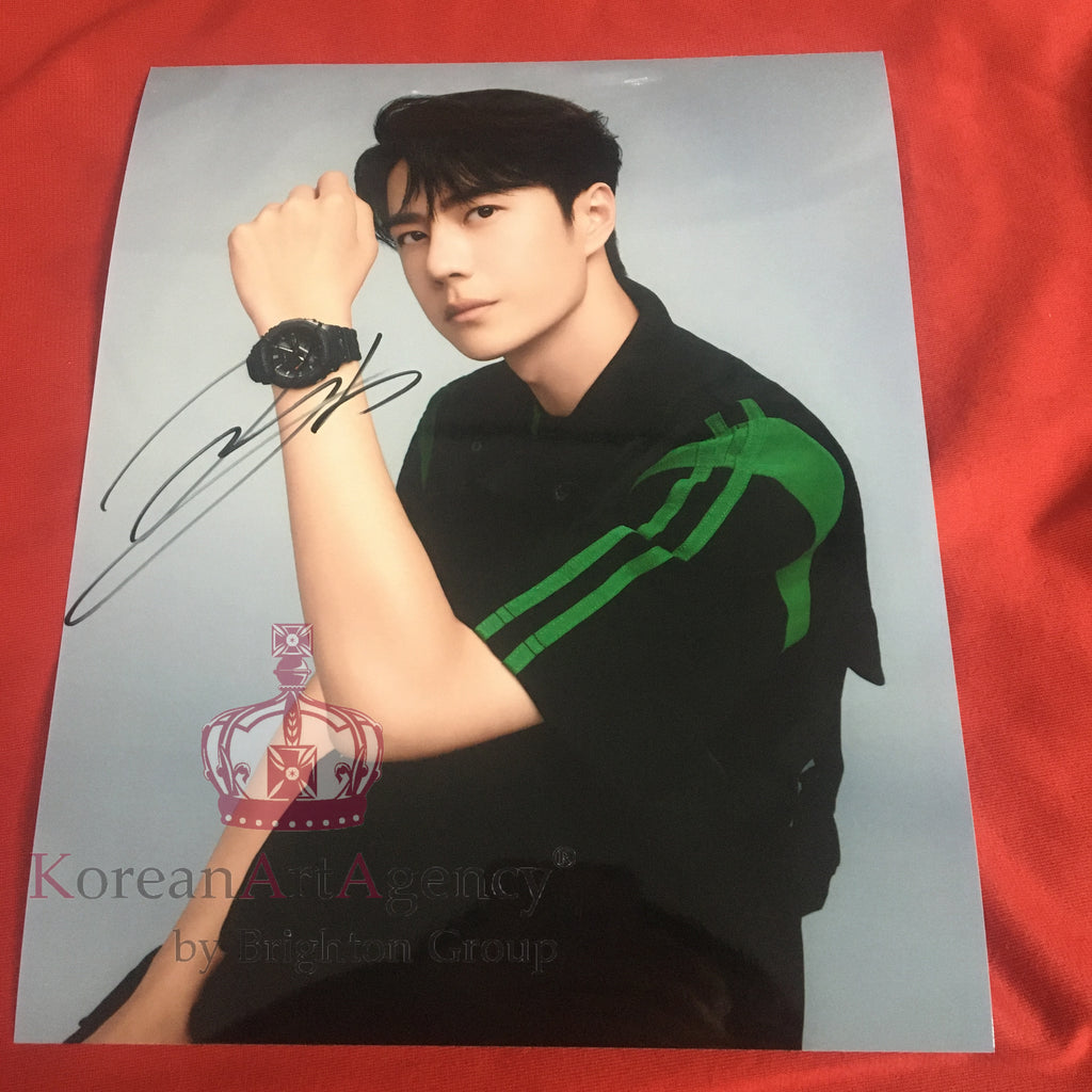 The Untamed Wang Yibo 10inches Autograph – Autograph