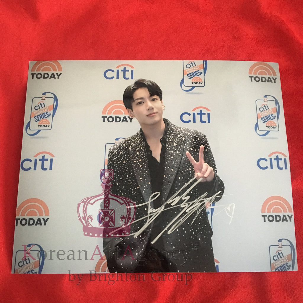 BTS Jungkook Golden 10inches 2023 Autograph – Autograph