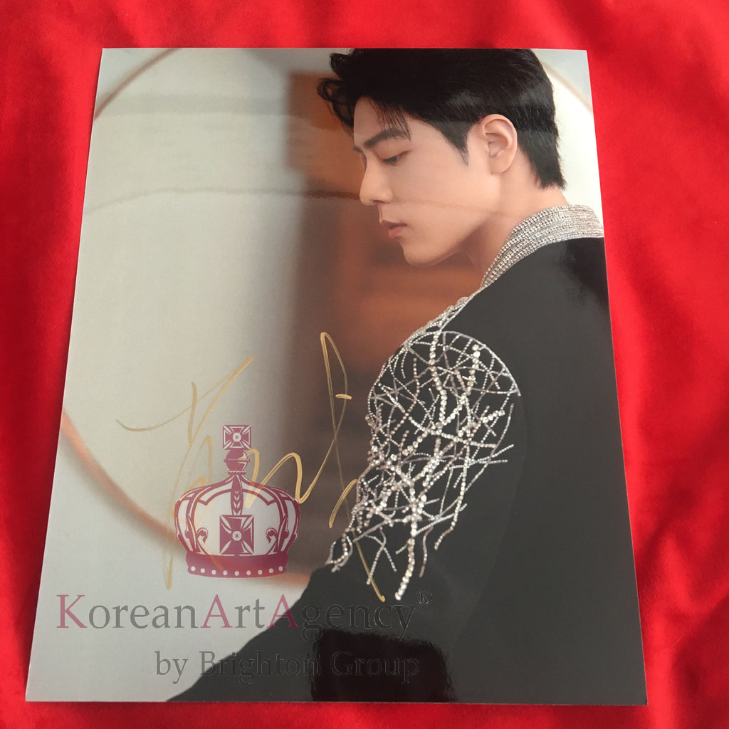 Xiao Zhan The Untamed 10inches Autograph – Autograph