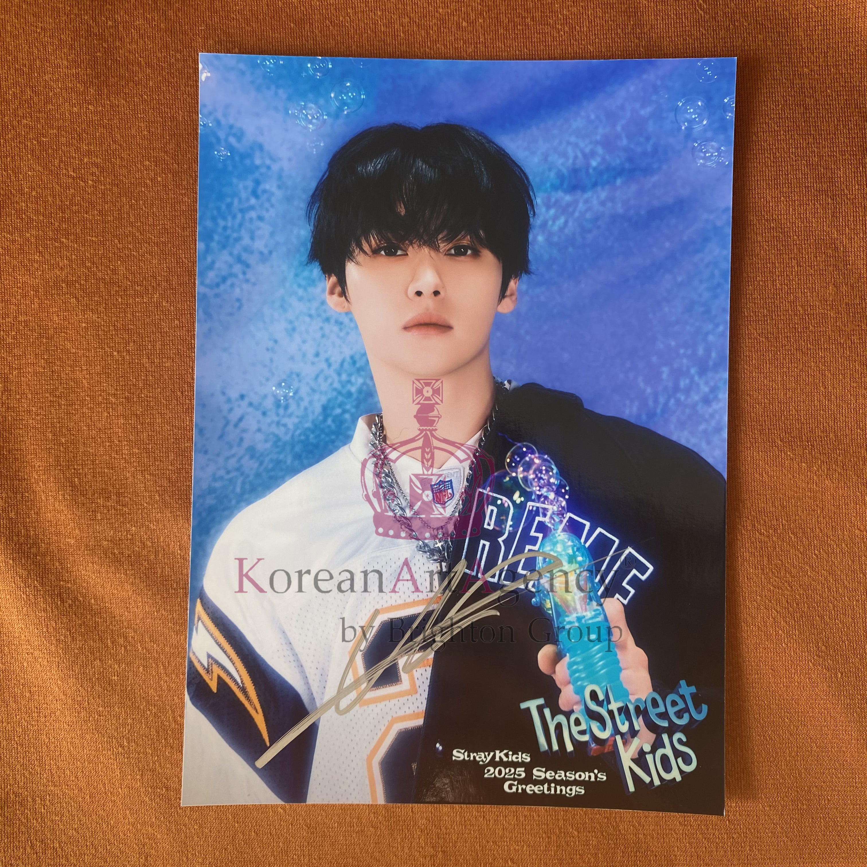 Stray Kids Lee Know "The Street Kids" Season's Greetings 2025 7-Inch Autographed Photocard
