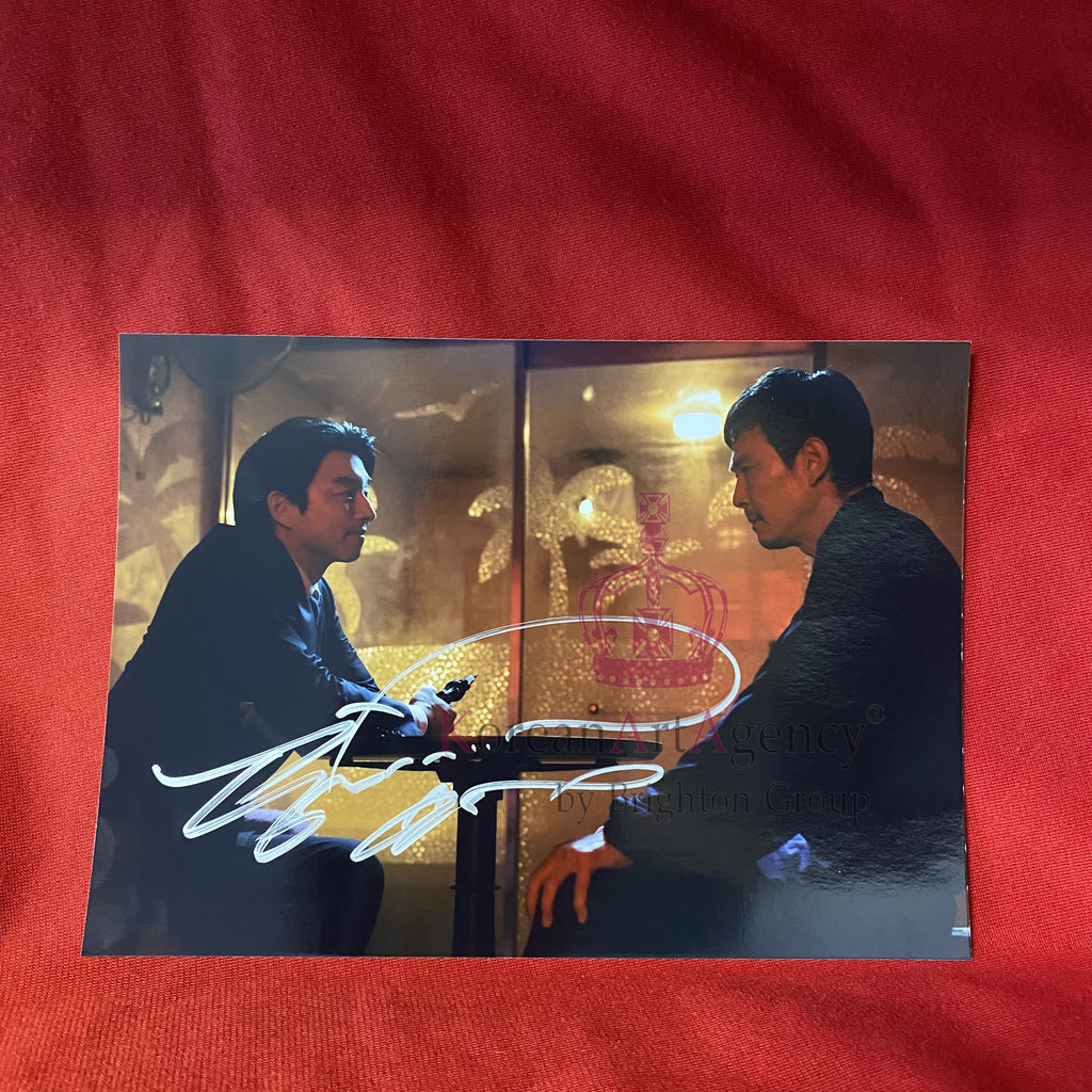 Squid Game Gong Yoo 7 inches Autograph