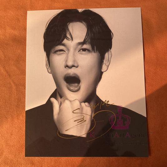 Squid Game Yim Si Wan 10 inches Autograph