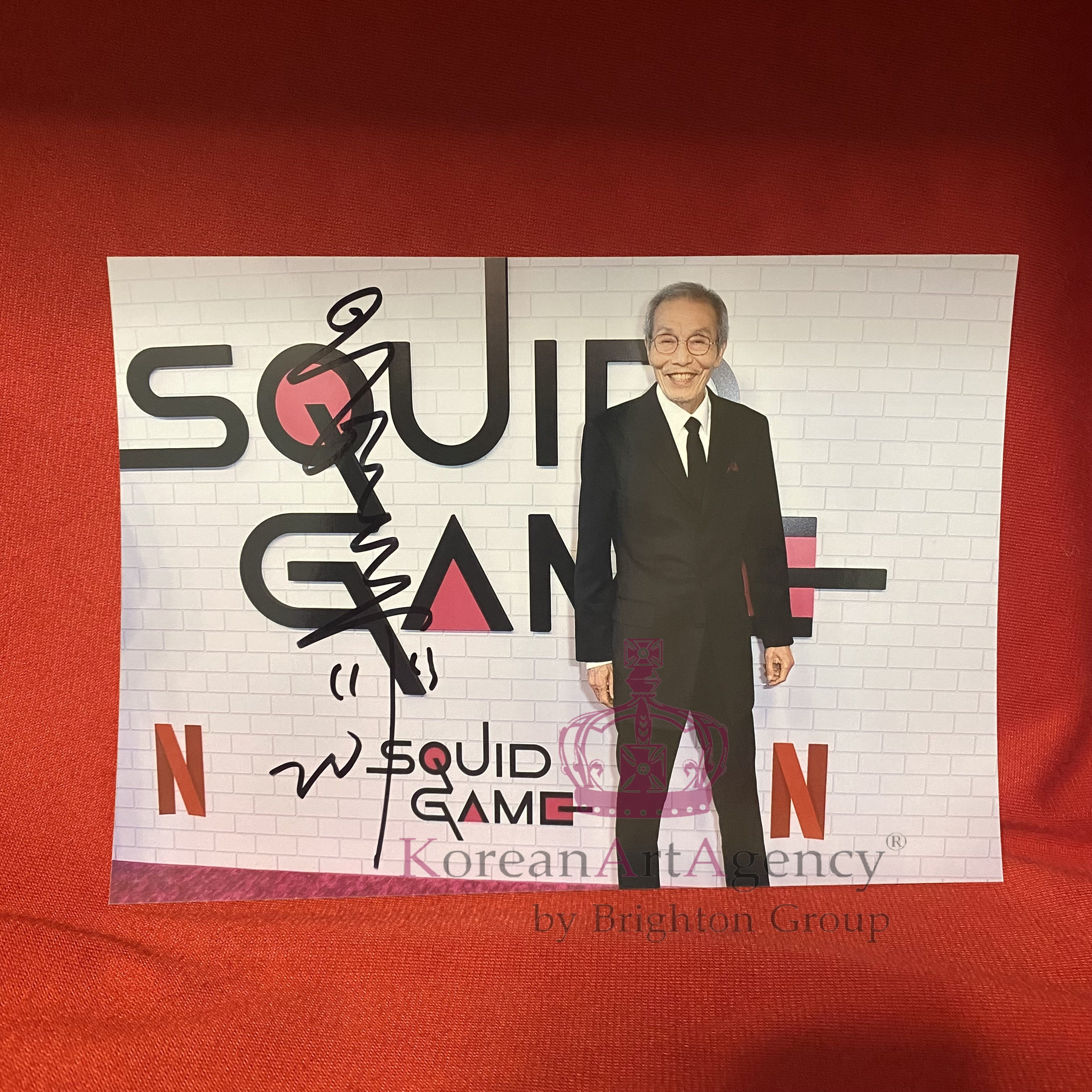 Squid Game Oh Young-Soo 7-Inch Autograph