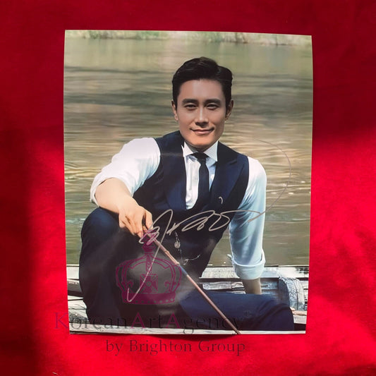 Lee Byung Hun 10inches Autograph