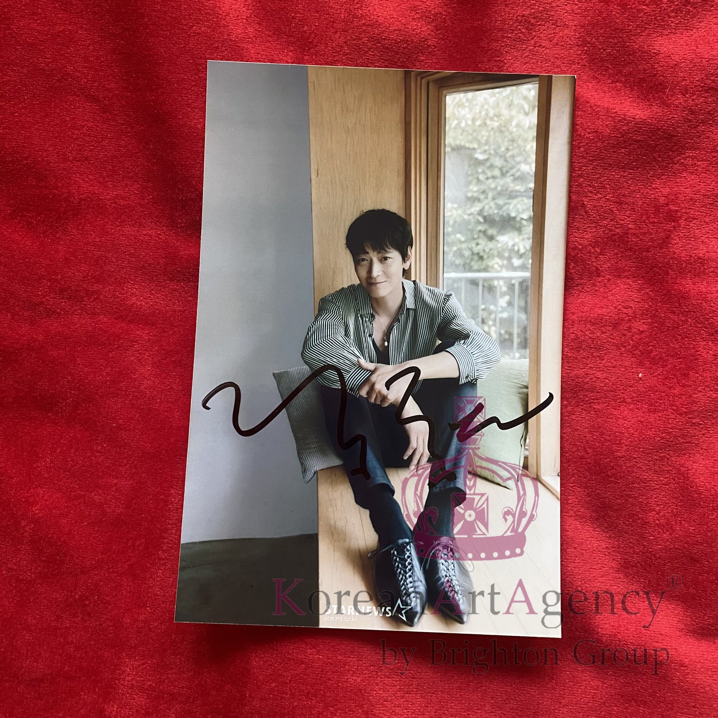 Kang Dong Won Autograph 6-Inch Photo – Limited Edition K-Drama Collectible