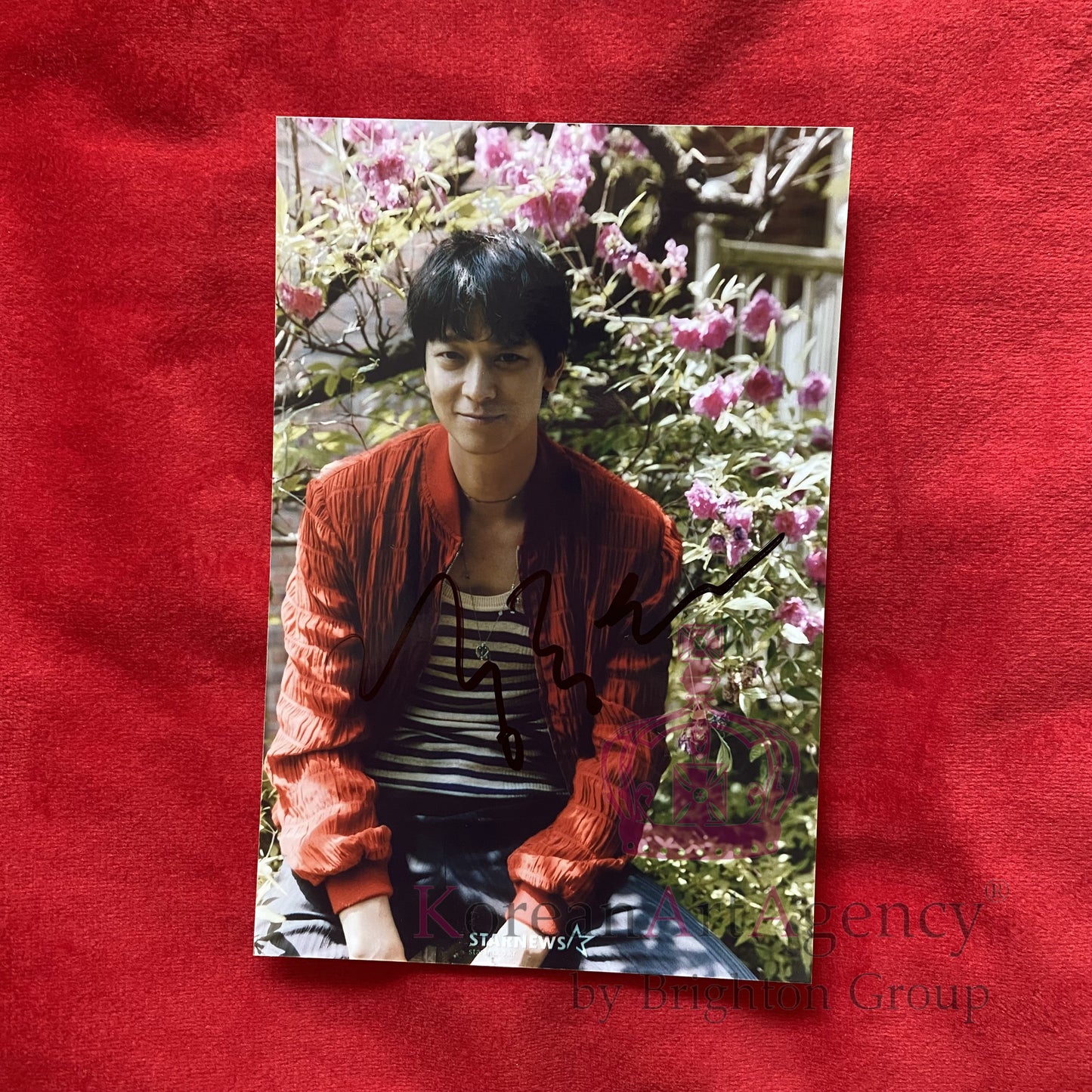 Kang Dong Won Autograph 6-Inch Photo – Limited Edition K-Drama Collectible