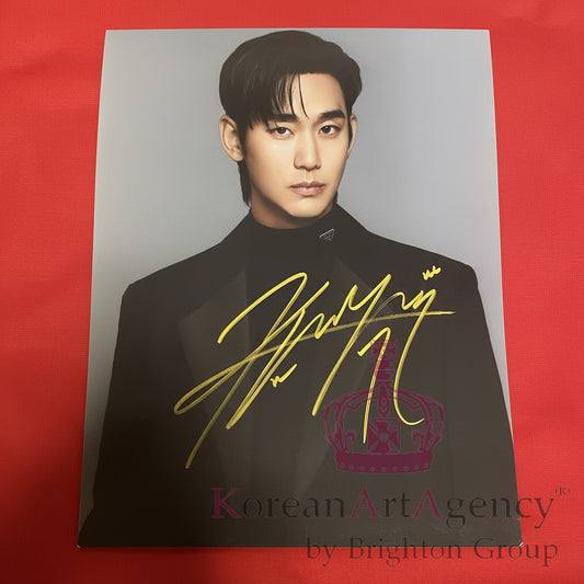 Kim Soo Hyun 10-Inch Autograph – Limited Edition Signed Photo Collectible
