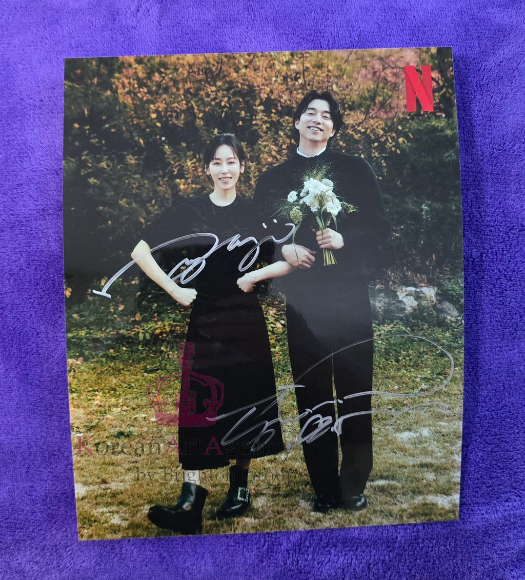 Netflix The Trunk Hand-Signed Autographs by Gong Yoo Seo Hyun Jin 10 inches – Autograph