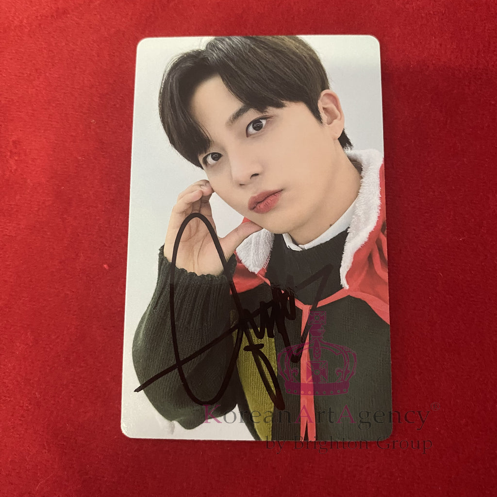 ATEEZ Christmas 8pcs Set – Autographed Hongjoong Seonghwa Yunho Yeosang San Mingi Wooyoung Jongho