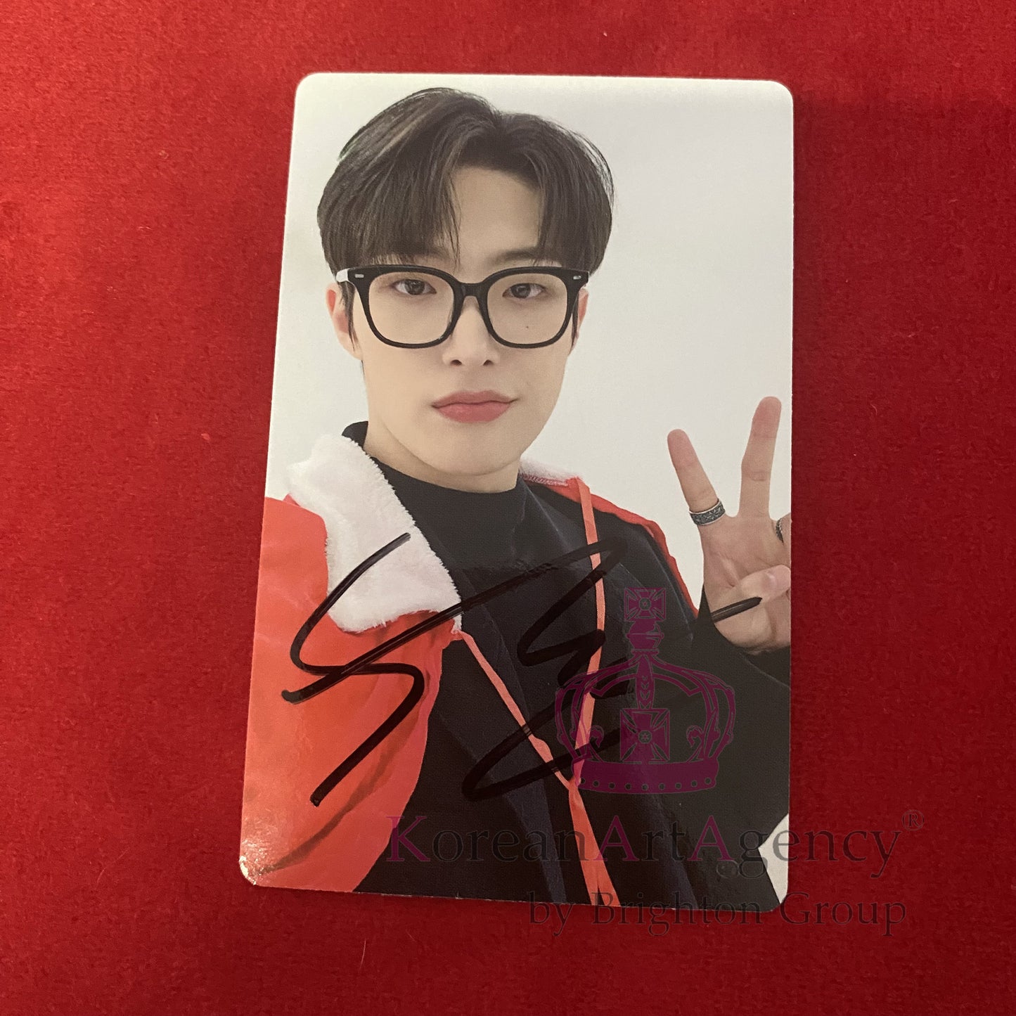 ATEEZ Christmas 8pcs Set – Autographed Hongjoong Seonghwa Yunho Yeosang San Mingi Wooyoung Jongho