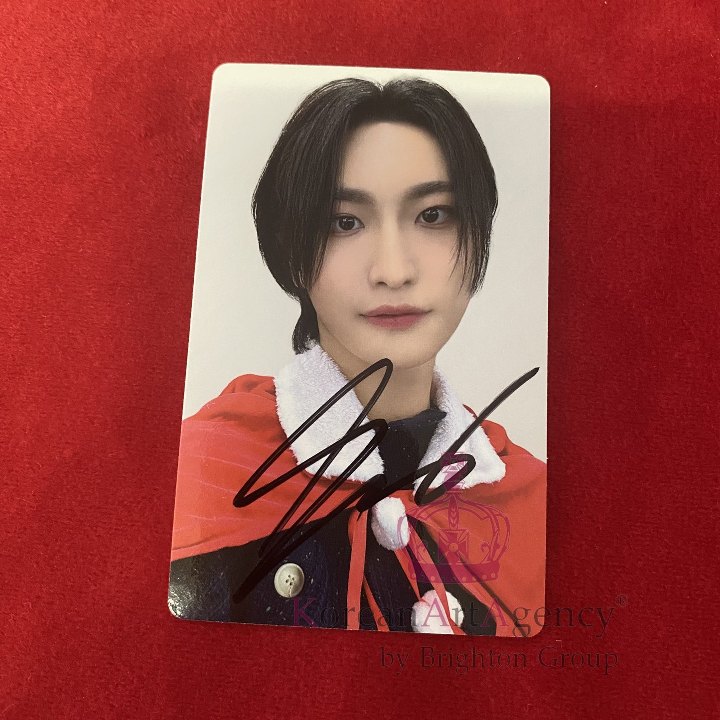 ATEEZ Christmas 8pcs Set – Autographed Hongjoong Seonghwa Yunho Yeosang San Mingi Wooyoung Jongho