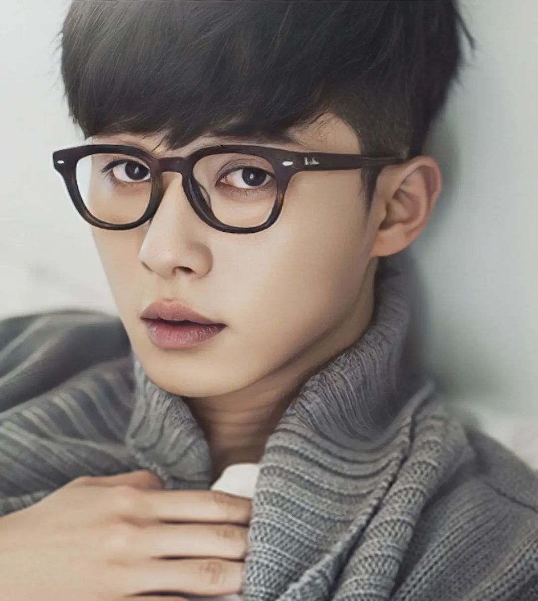 Get your handpainted treasure of YOUR Bias